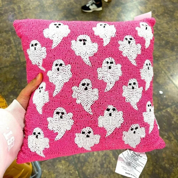 Beaded Ghost Pillow Halloween Viral New - Picture 1 of 1